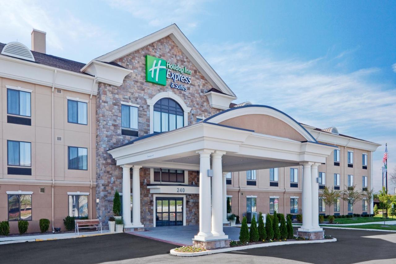 Holiday Inn Express Hotel & Suites Warminster-Horsham, An Ihg Hotel Exterior photo